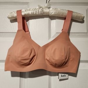 **PRICE DROP** Knix, Padded V-Neck Bra. Size 3